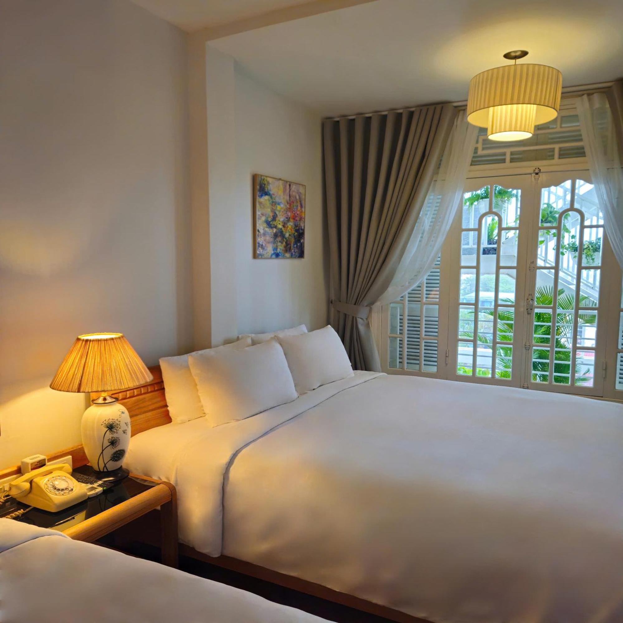Victory Hotel Hue Exterior foto