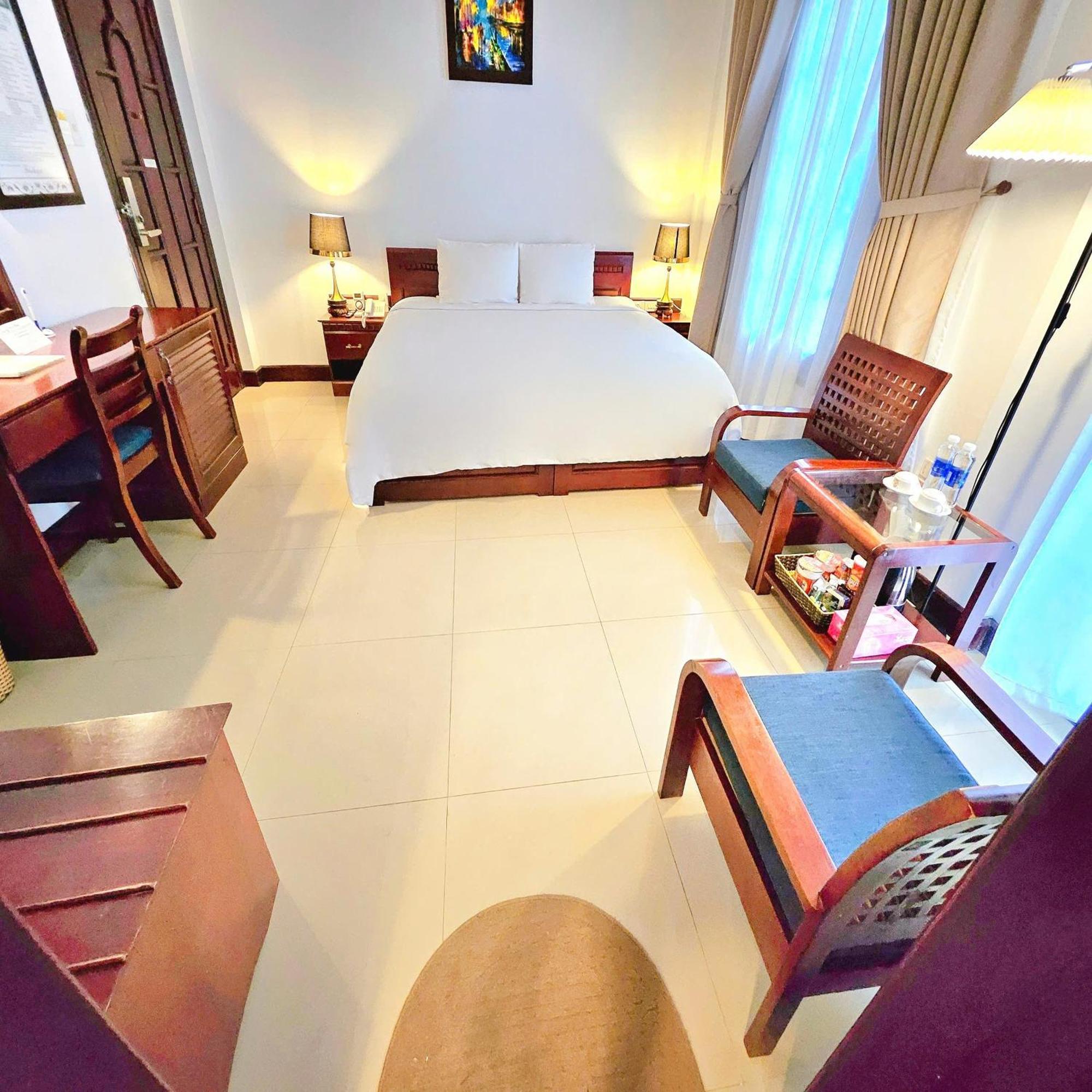 Victory Hotel Hue Exterior foto